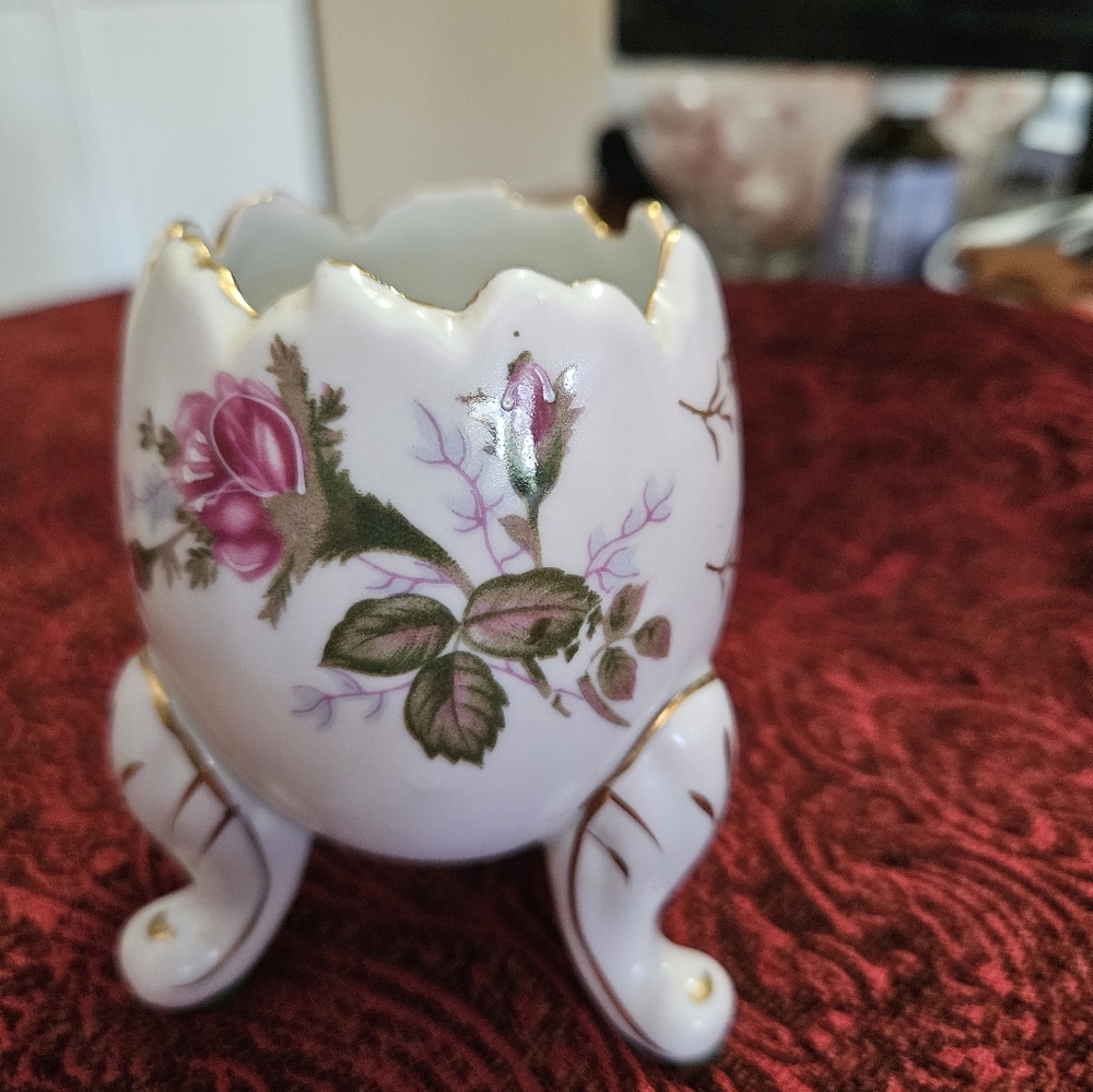 Beautiful Napcoware C3199/S Hand painted with Wild Rose design